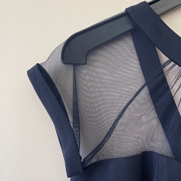 MAGGY LONDON Illusion Yoke Crepe Cocktail Dress in Navy 6 Petite - Picture 8 of 10